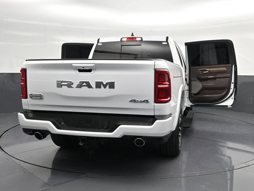 Used 2025 RAM 1500 Limited AWD/4WD image 32