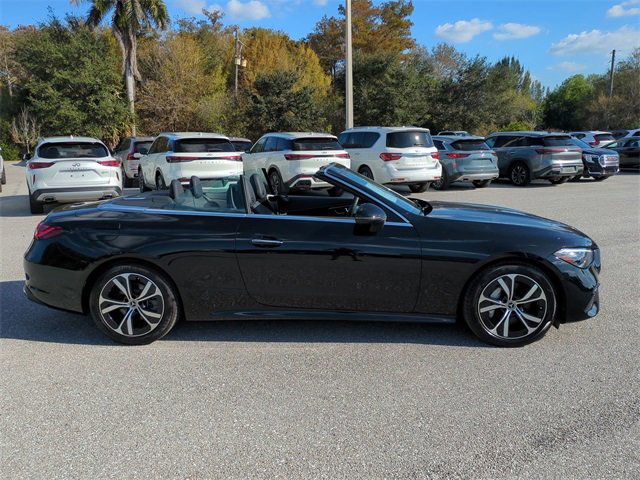 Used 2025 Mercedes-Benz CLE 300 4MATIC Cabriolet image 3