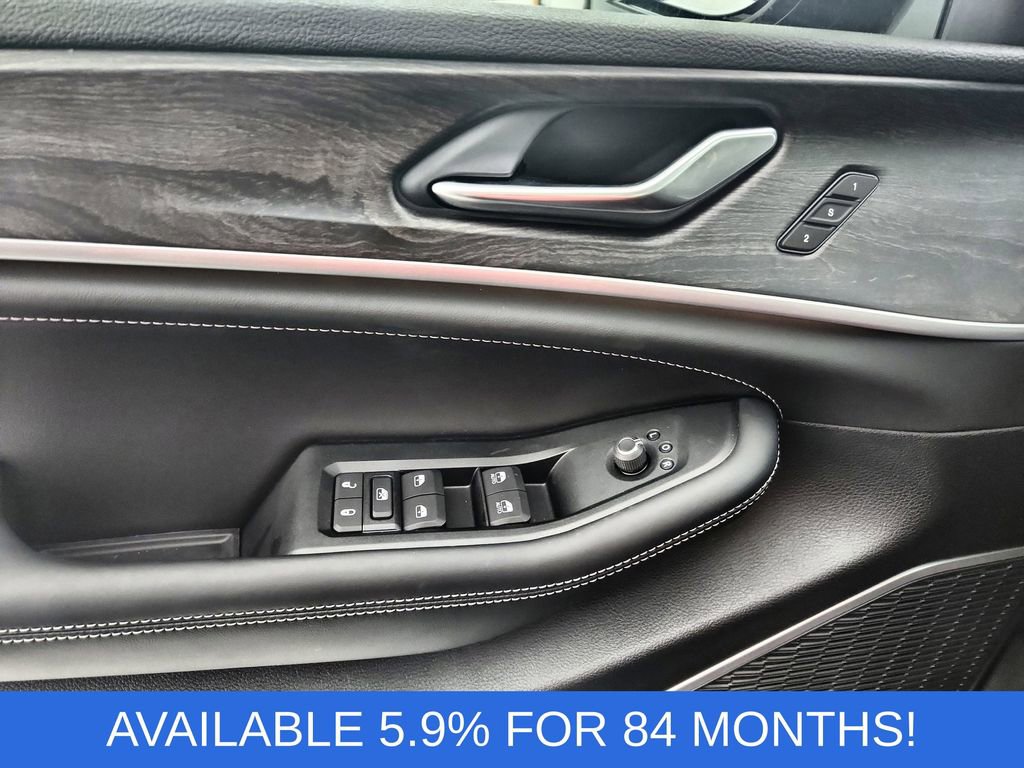 New 2026 Jeep Grand Cherokee L Limited image 13