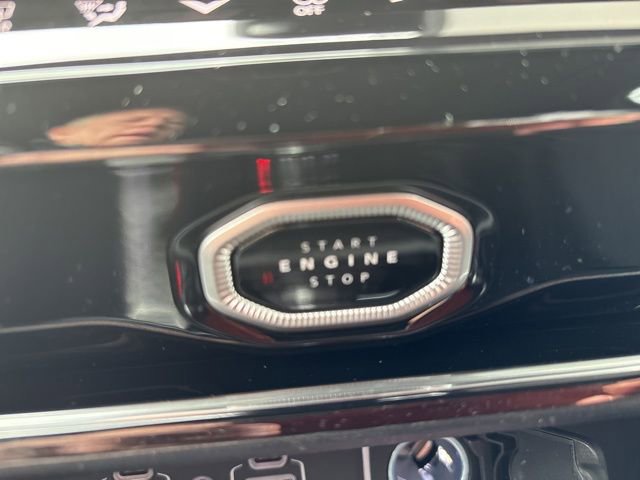 New 2026 Jeep Grand Cherokee L Limited w/ Limited Altitude Package AWD/4WD image 24