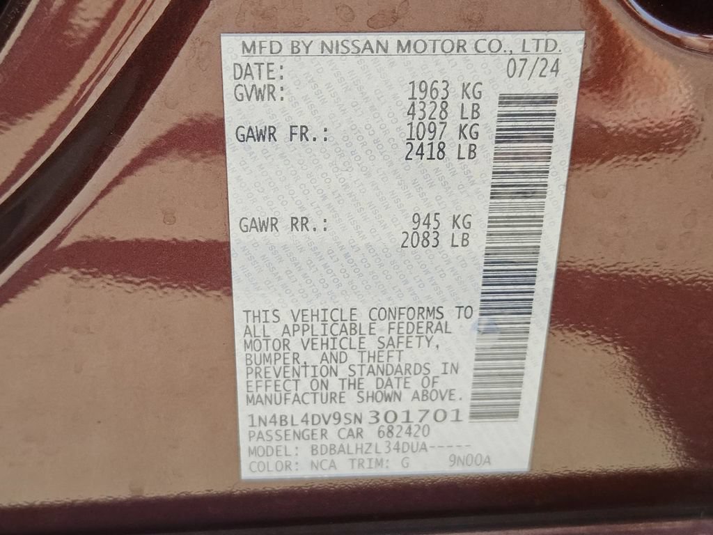 Used 2025 Nissan Altima 2.5 SV FWD image 42