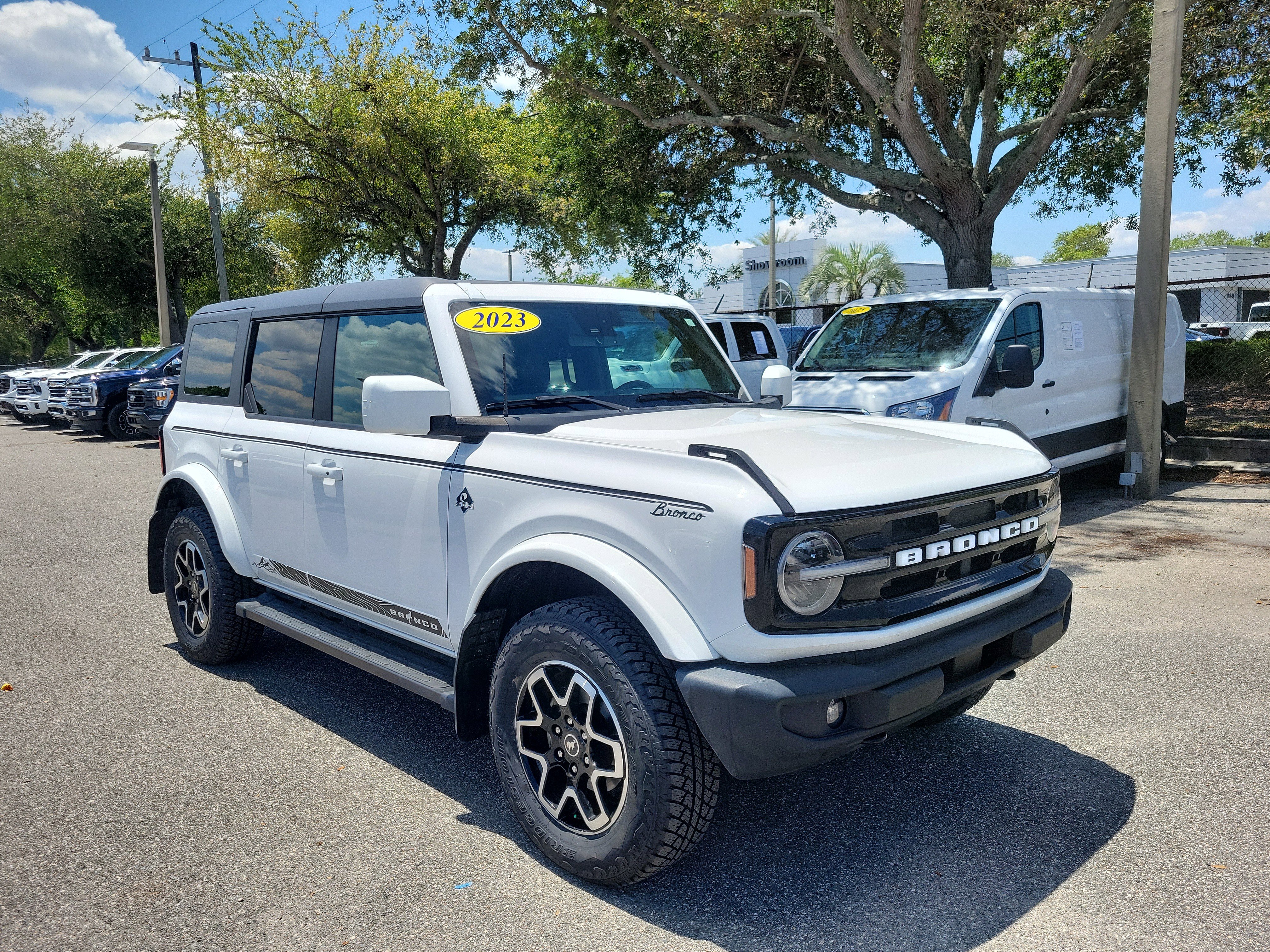 Used 2023 Ford Bronco Outer Banks AWD/4WD video 2