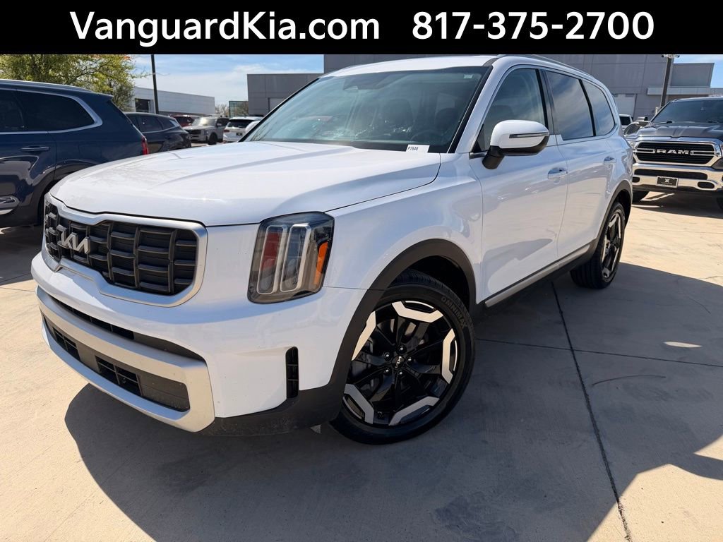 Certified 2025 Kia Telluride S image 1