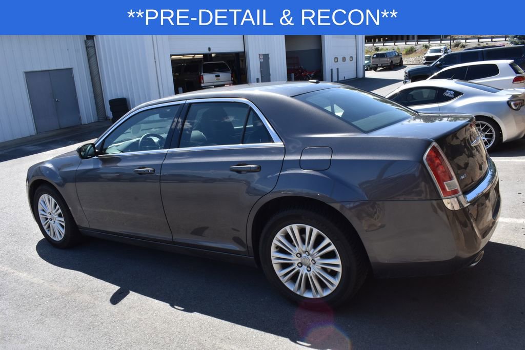 Used 2014 Chrysler 300 AWD w/ Driver Convenience Group image 3