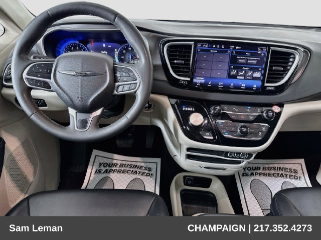 Used 2024 Chrysler Pacifica Touring-L FWD image 20