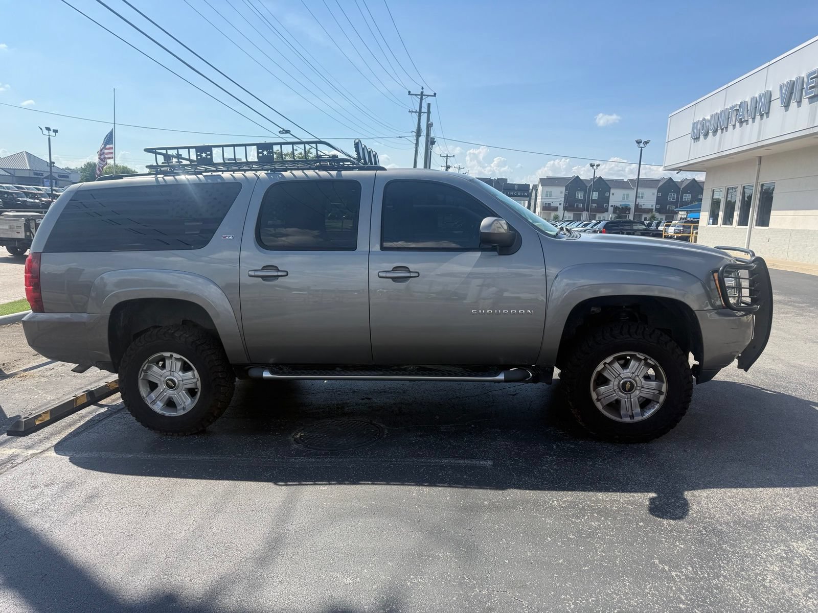 Used 2012 Chevrolet Suburban LT AWD/4WD image 6