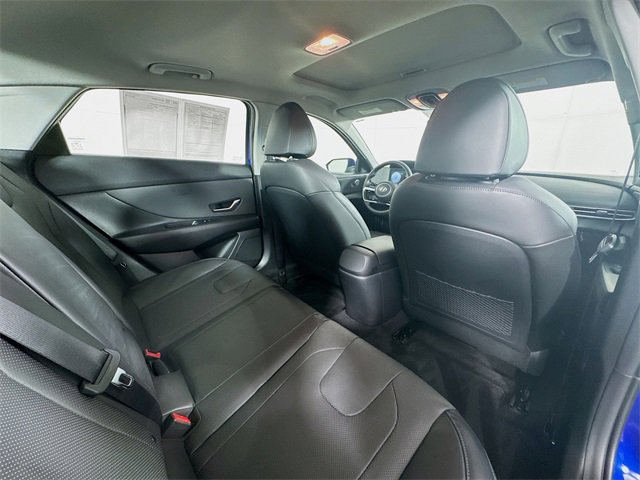 Used 2023 Hyundai Elantra Limited w/ Cargo Package image 31