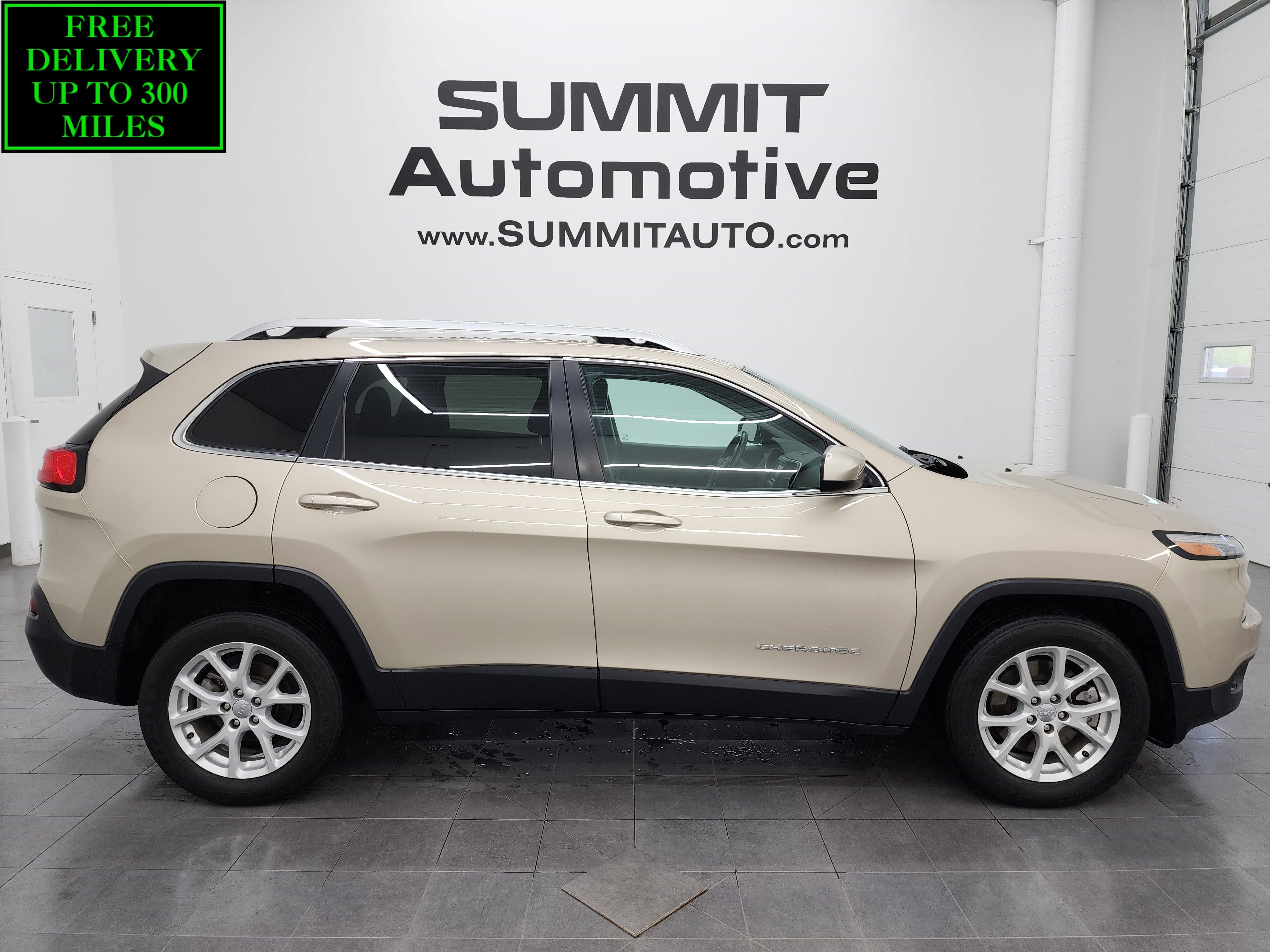 Used 2014 Jeep Cherokee Latitude FWD image 1