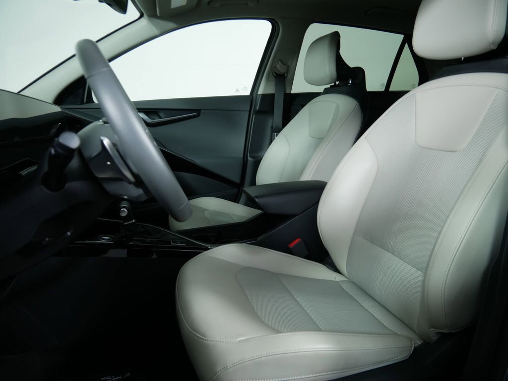 Certified 2023 Kia Niro EX Touring FWD image 15