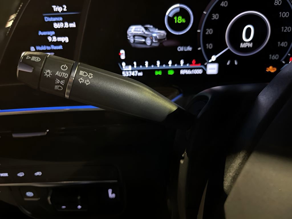 Used 2023 Cadillac Escalade ESV Premium Luxury Platinum image 25