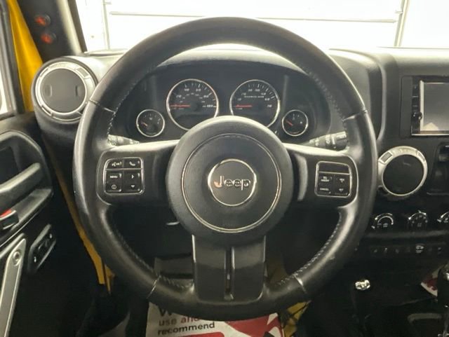 Used 2015 Jeep Wrangler Rubicon w/ Connectivity Group image 8