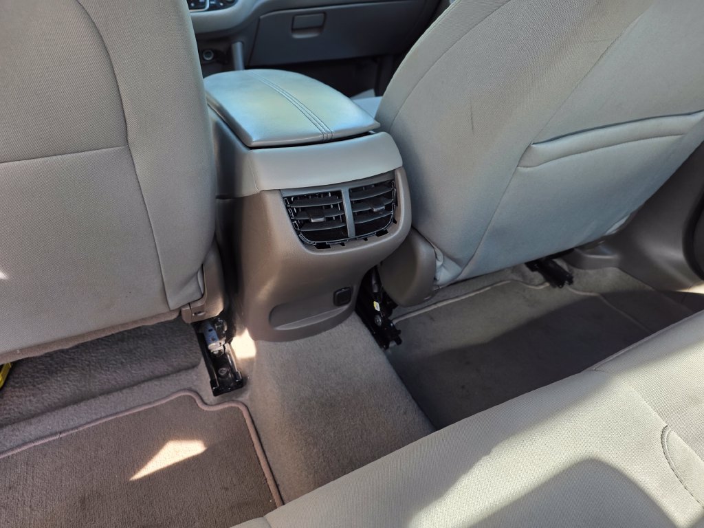 Used 2025 Chevrolet Malibu LT FWD image 18