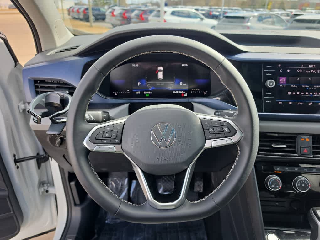 Used 2023 Volkswagen Taos SE FWD image 11