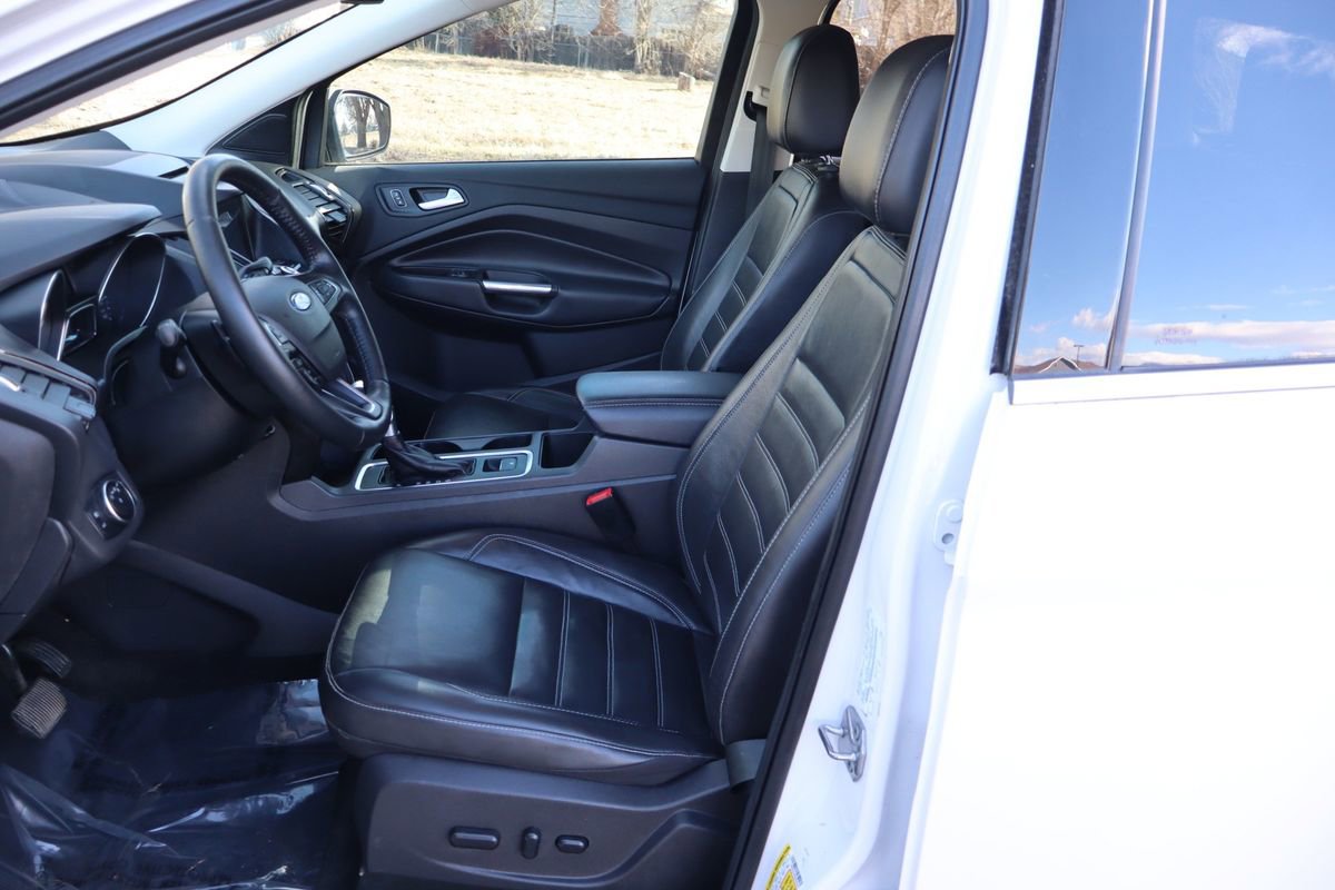Used 2017 Ford Escape Titanium image 19