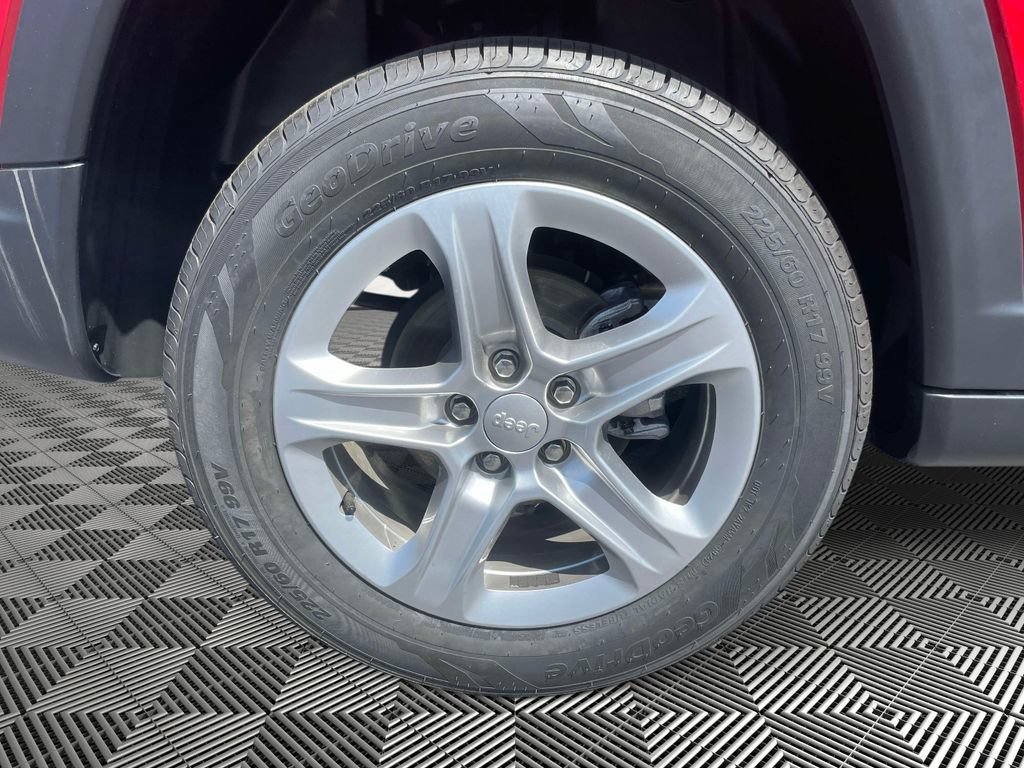 Used 2023 Jeep Compass Latitude w/ Convenience Group AWD/4WD image 6