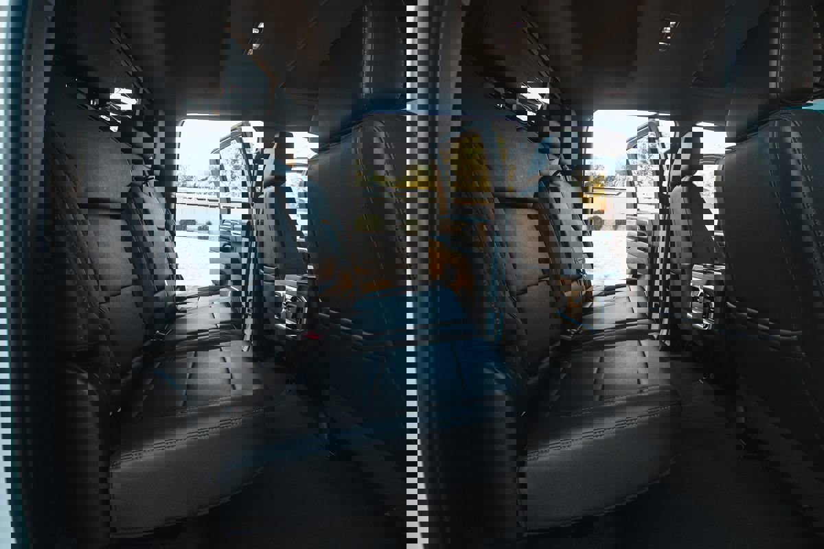 Used 2024 Chevrolet Silverado 2500 LTZ w/ LTZ Convenience Package image 18