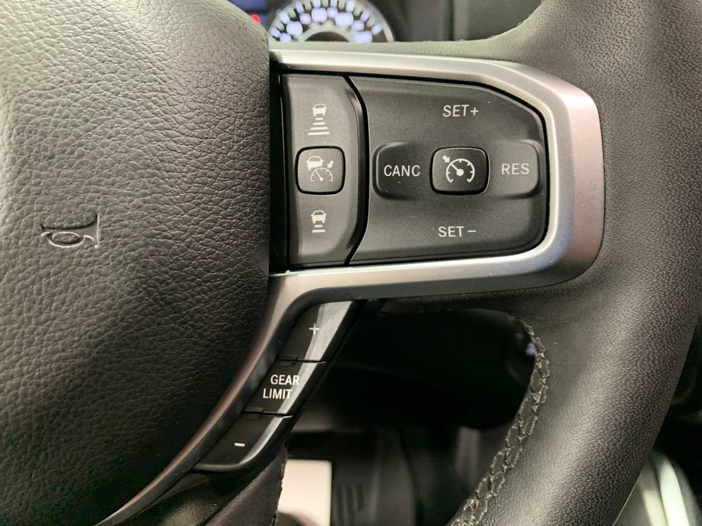Used 2025 RAM 1500 Big Horn AWD/4WD image 13