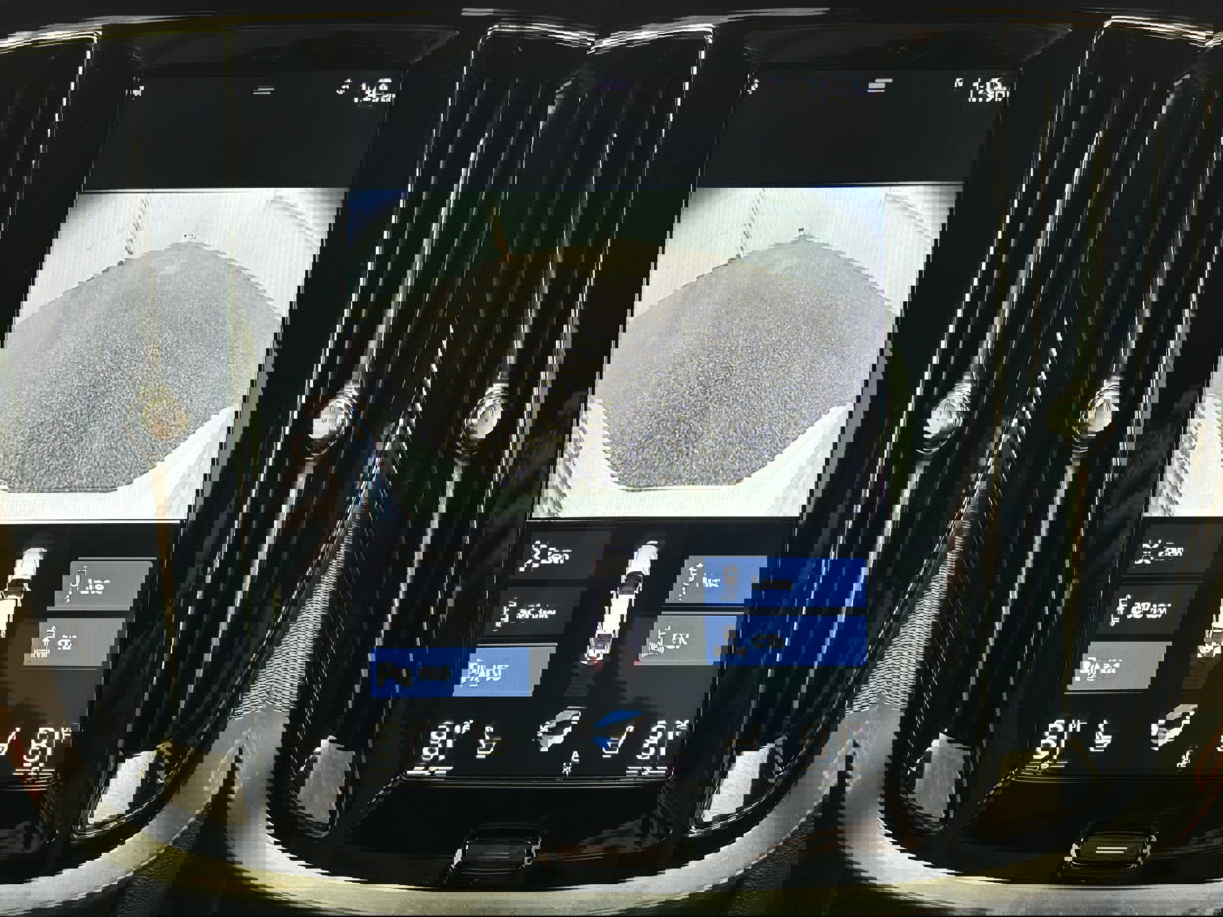 Used 2019 Volvo S60 T6 R-Design image 9