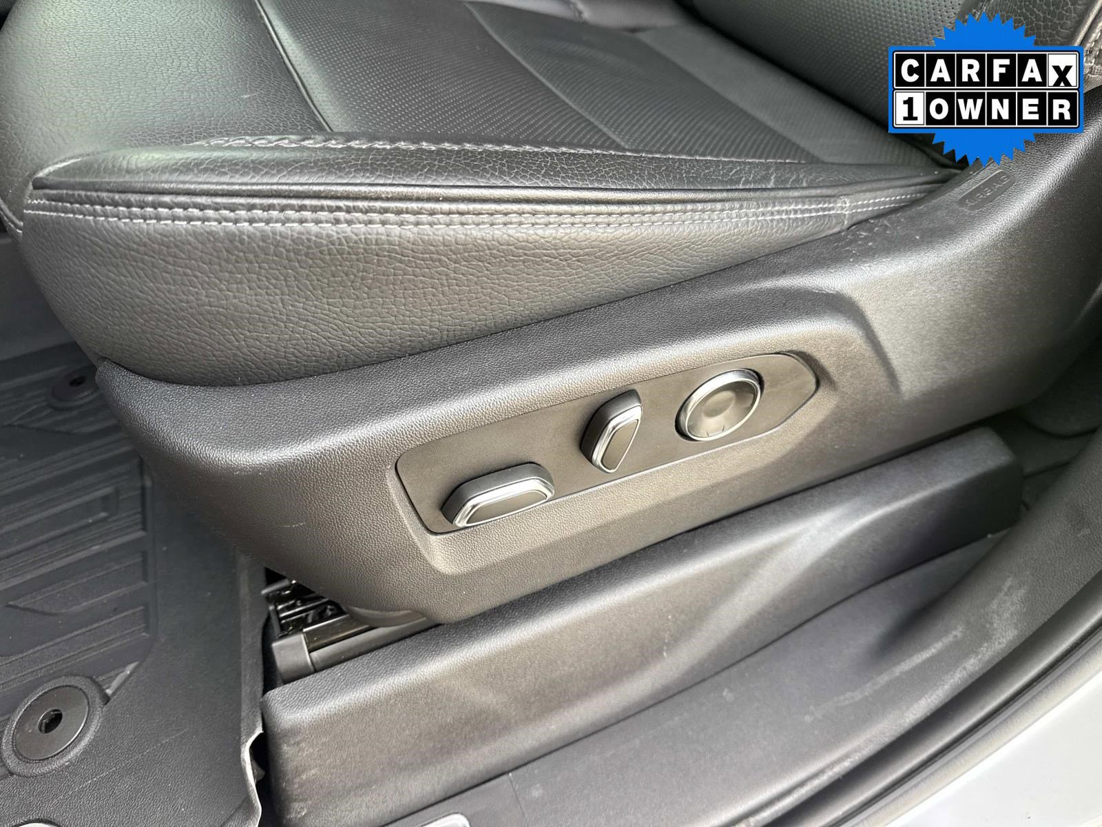 Used 2024 GMC Sierra 3500 Denali w/ Denali Reserve Package image 26