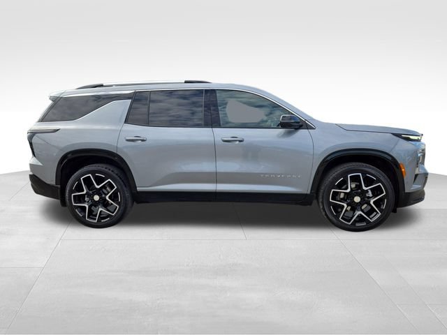 Used 2026 Chevrolet Traverse High Country w/ LPO, Floor Liner Package AWD/4WD image 16