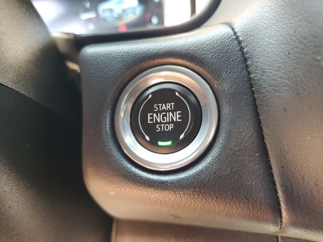 Used 2023 GMC Yukon XL SLT RWD image 24