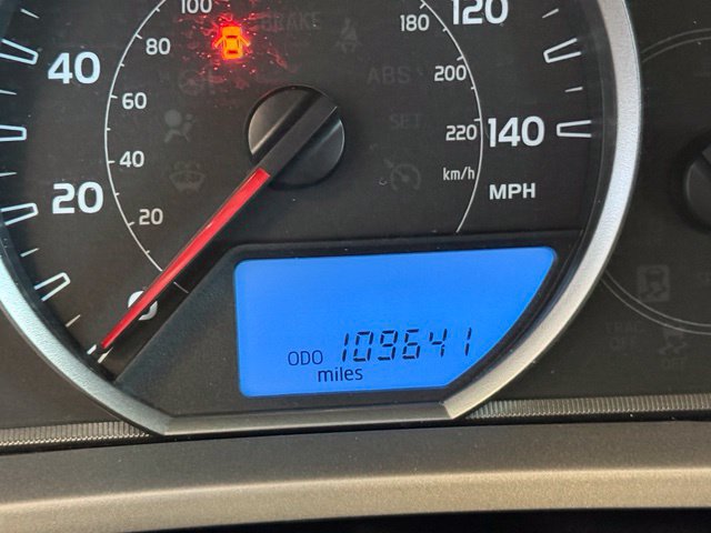 Used 2015 Toyota RAV4 LE AWD/4WD image 13