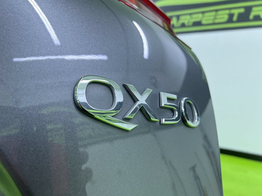 Used 2021 INFINITI QX50 Luxe w/ Appearance Package AWD/4WD image 14