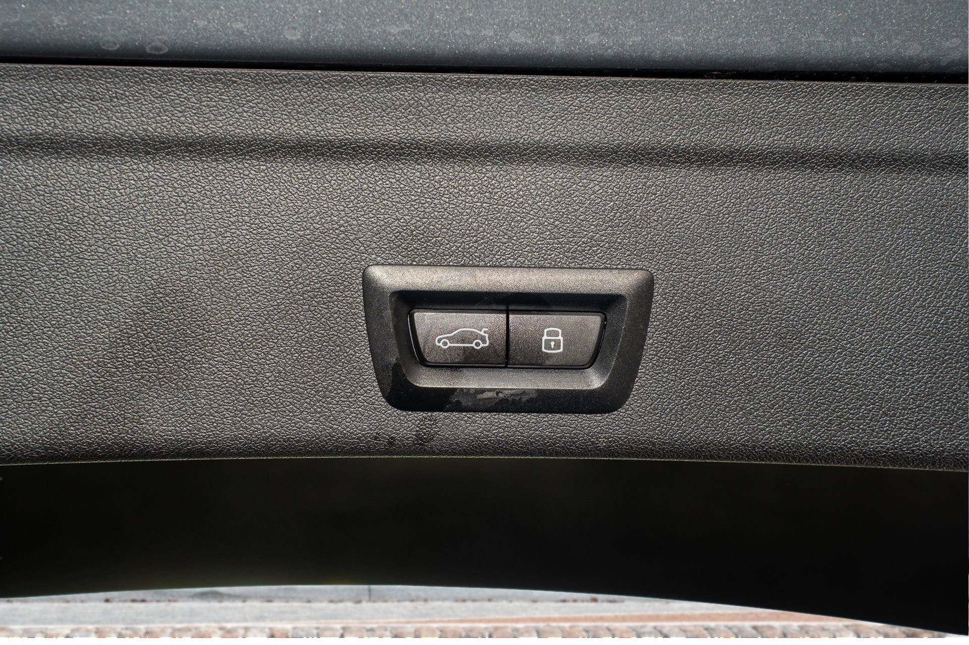 Used 2024 BMW X6 xDrive40i w/ Premium Package image 10