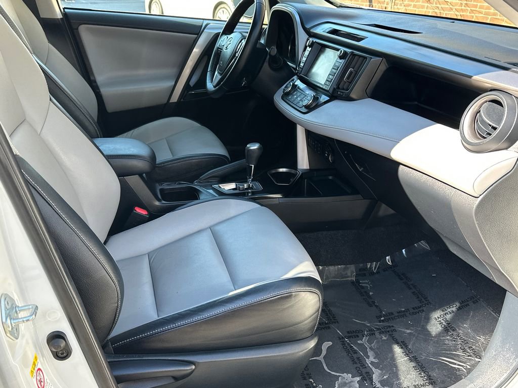 Used 2016 Toyota RAV4 Limited w/ Advanced Technology Package image 12