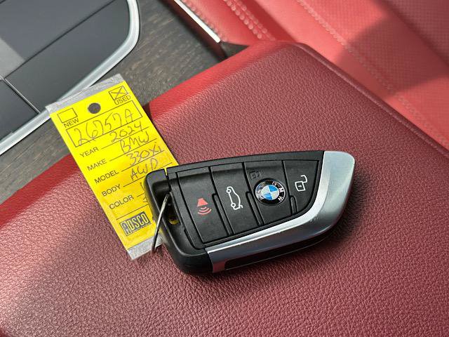 Used 2024 BMW 330i xDrive Sedan w/ Premium Package AWD/4WD image 33