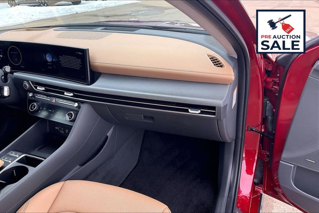 Used 2025 Hyundai Sonata Limited image 16