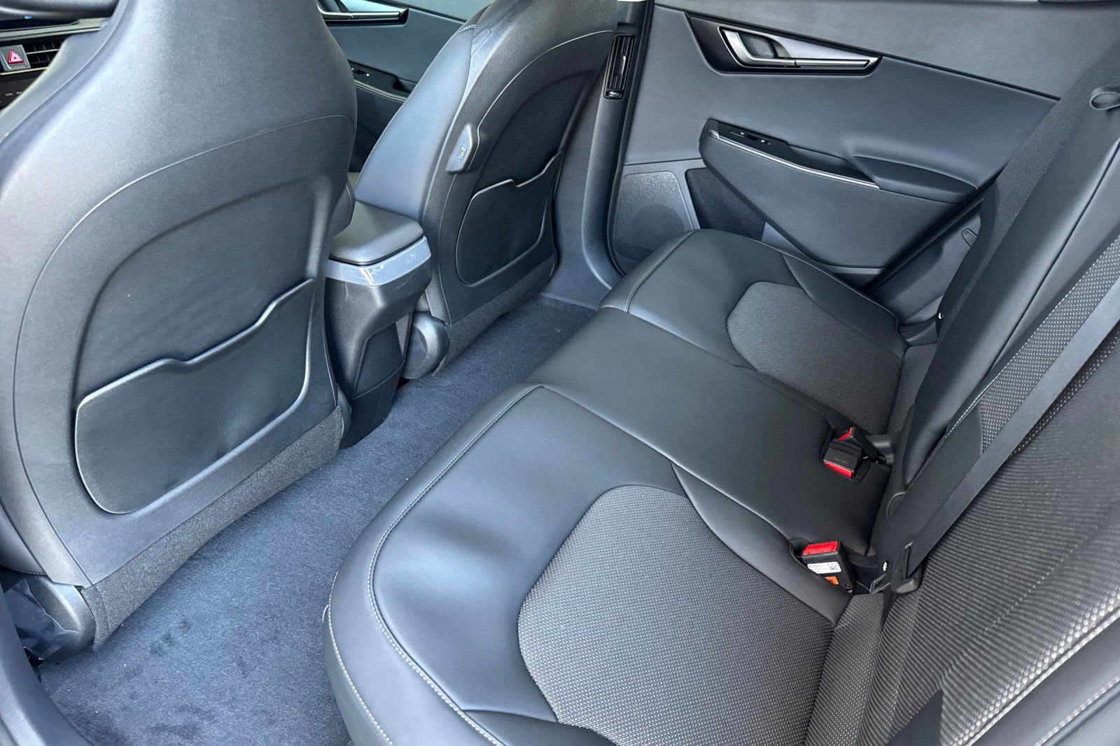 New 2025 Kia EV6 Light image 13