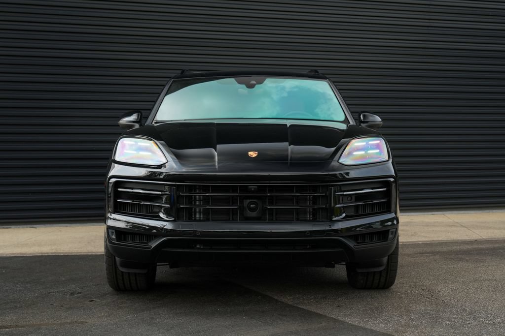 Certified 2025 Porsche Cayenne E-Hybrid AWD/4WD image 6