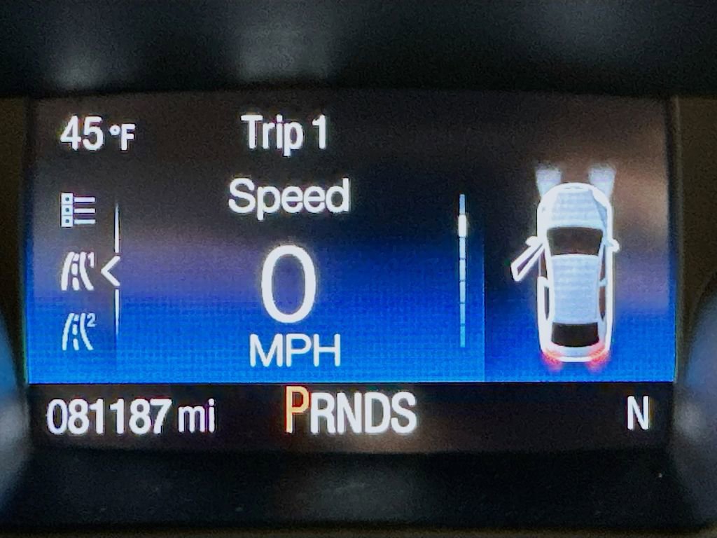 Used 2018 Ford Escape SE w/ SE Sport Appearance Package image 9