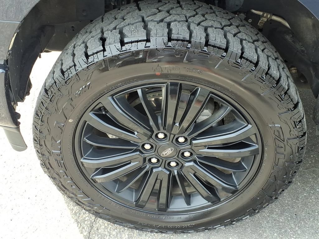 Used 2024 Ford F150 Platinum w/ Equipment Group 702A High AWD/4WD image 9