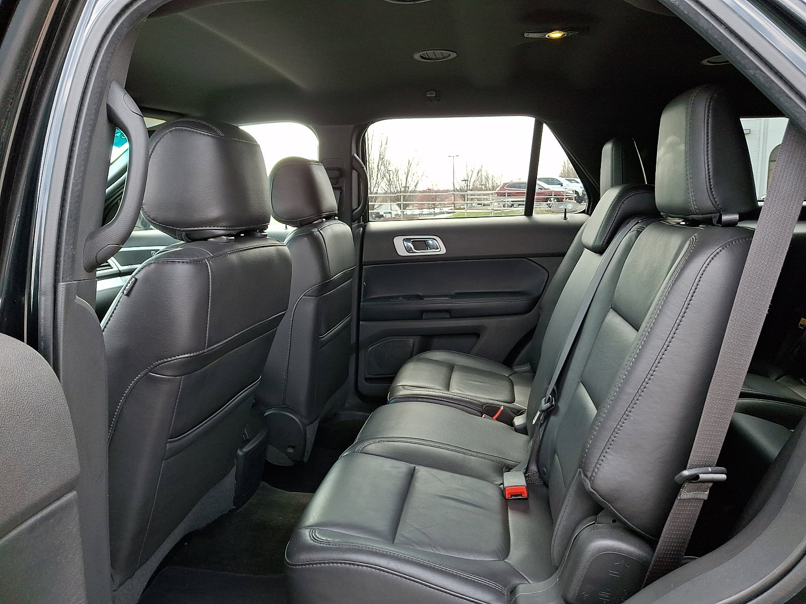 Used 2014 Ford Explorer XLT w/ Equipment Group 202A image 11