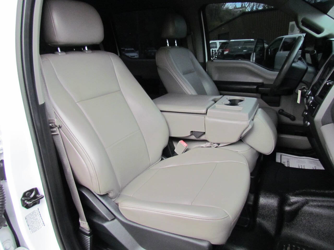 Used 2018 Ford F450 XL w/ XL Value Package image 17