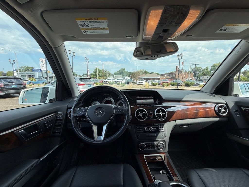 Used 2015 Mercedes-Benz GLK 350 4MATIC image 9