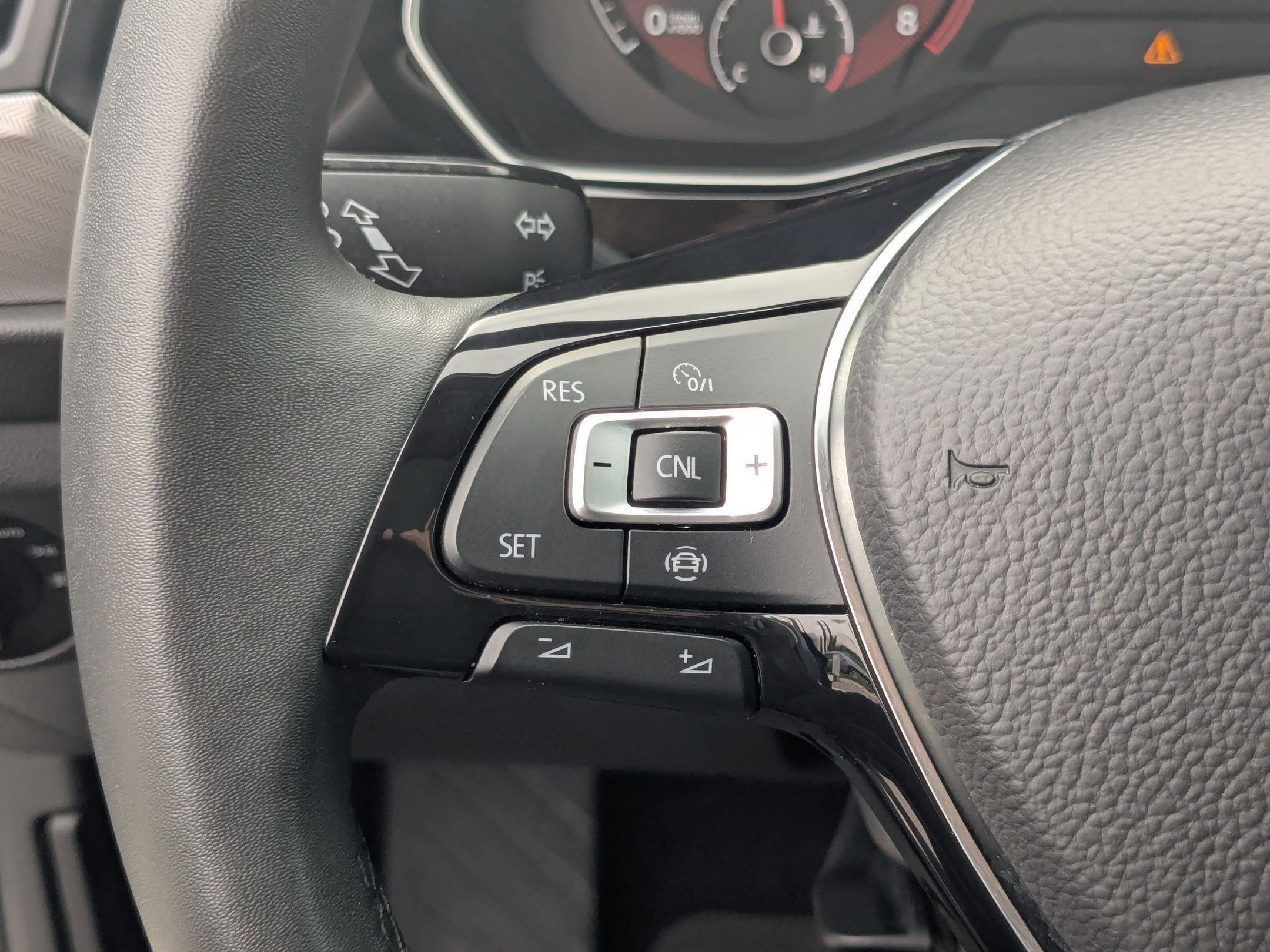 Used 2020 Volkswagen Jetta SE w/ SE Cold Weather Package image 18