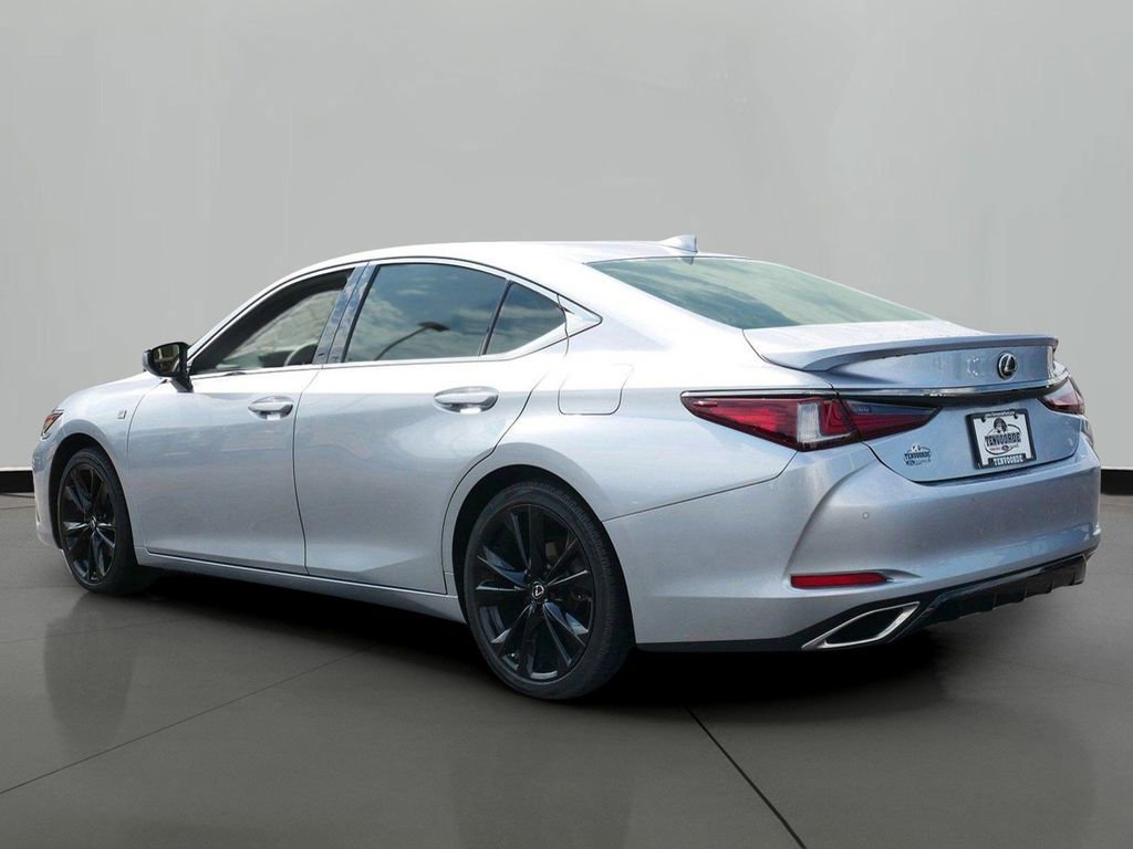 Used 2023 Lexus ES 350 F Sport image 2