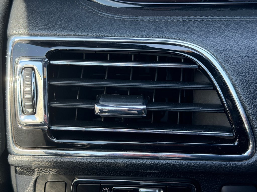 Certified 2023 Lincoln Navigator Reserve AWD/4WD image 12