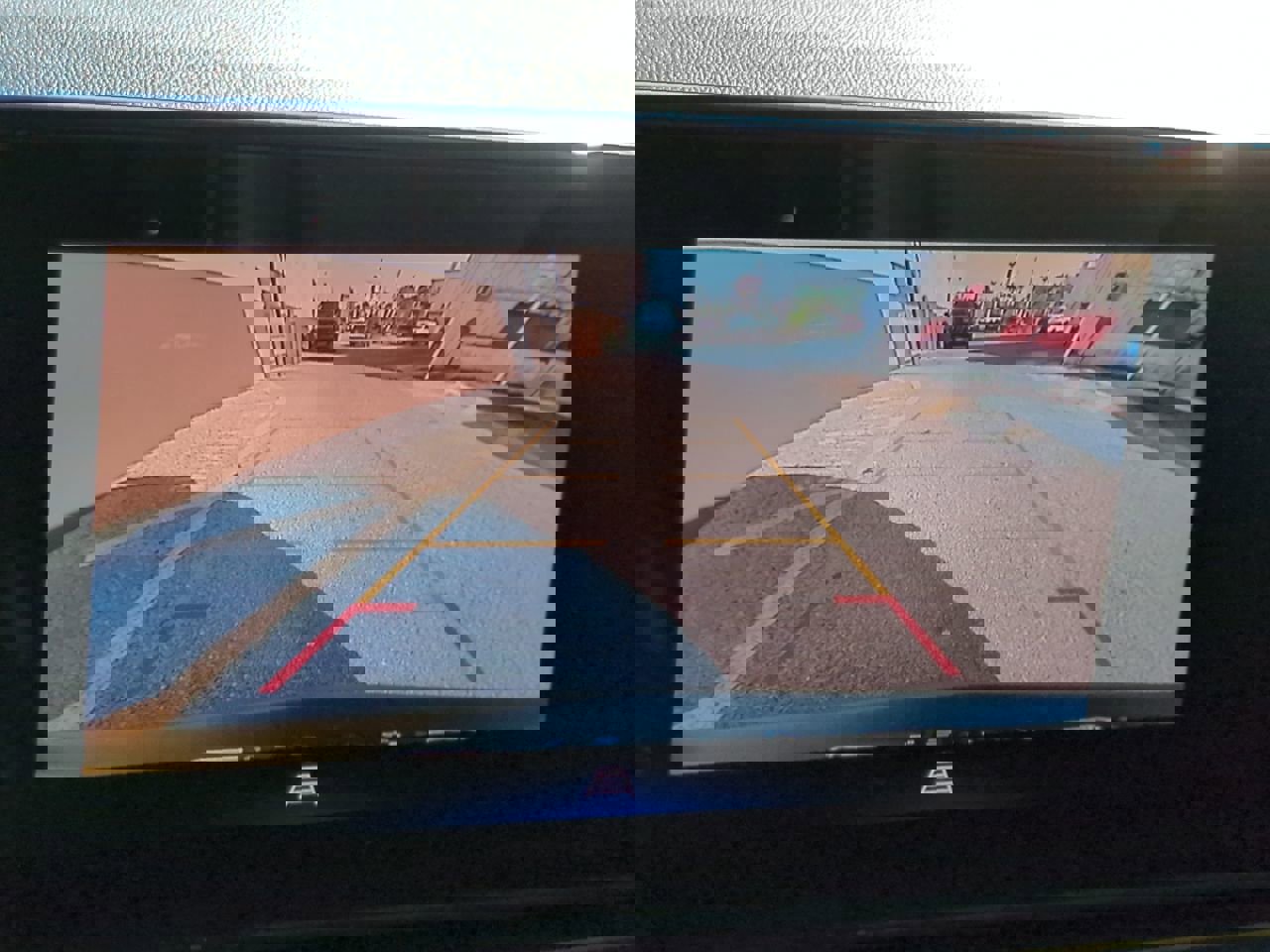 Used 2024 Chevrolet TrailBlazer RS w/ Driver Confidence Package image 19