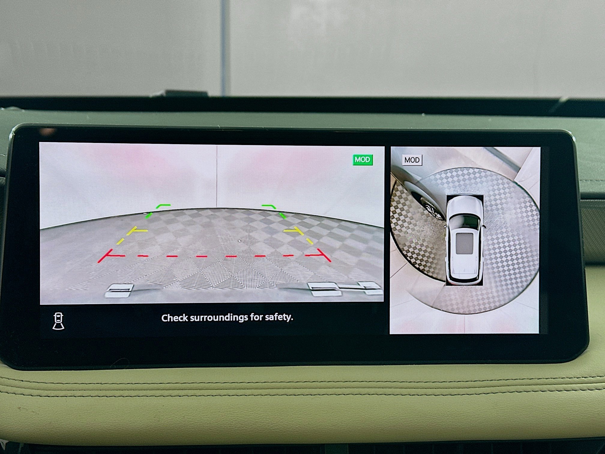 Used 2023 INFINITI QX60 Luxe w/ Cargo Package image 22