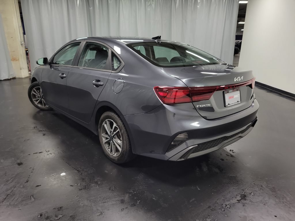 Used 2024 Kia Forte LXS w/ LXS Technology Package FWD image 6