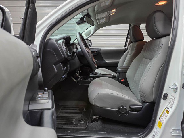 Used 2022 Toyota Tacoma SR AWD/4WD image 15