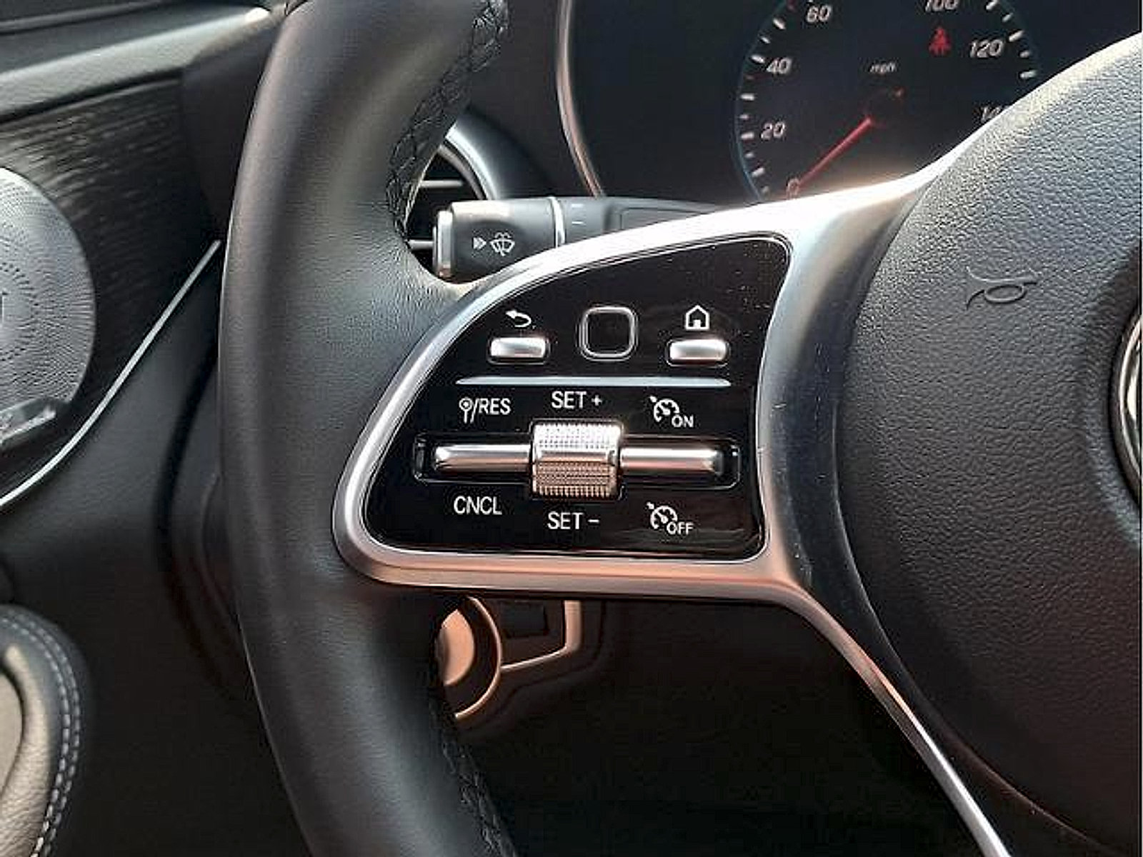 Used 2021 Mercedes-Benz C 300 4MATIC Sedan image 20