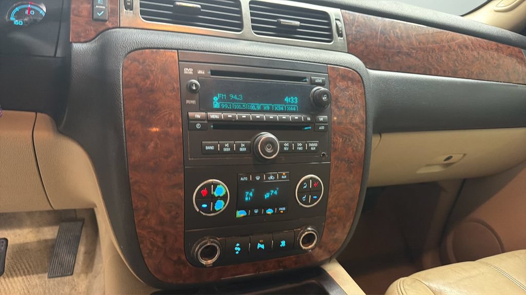 Used 2007 Chevrolet Tahoe LT w/ LT Preferred Equipment Group AWD/4WD image 11