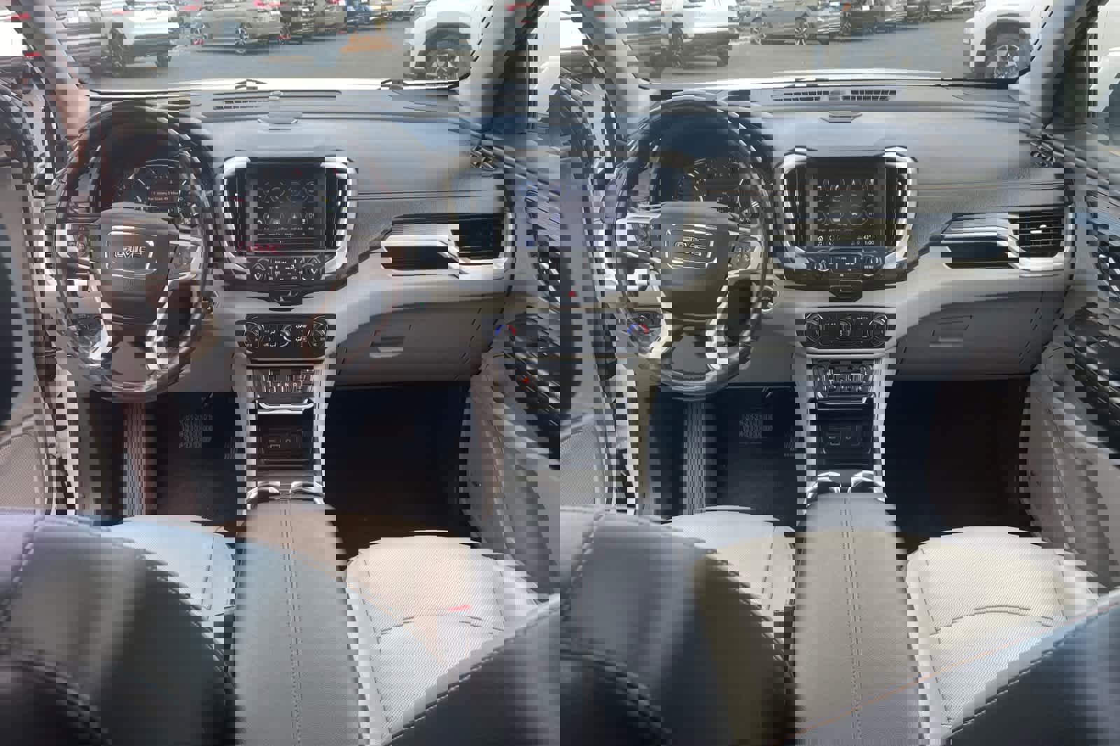 Used 2018 GMC Terrain SLT w/ Infotainment Package II image 3