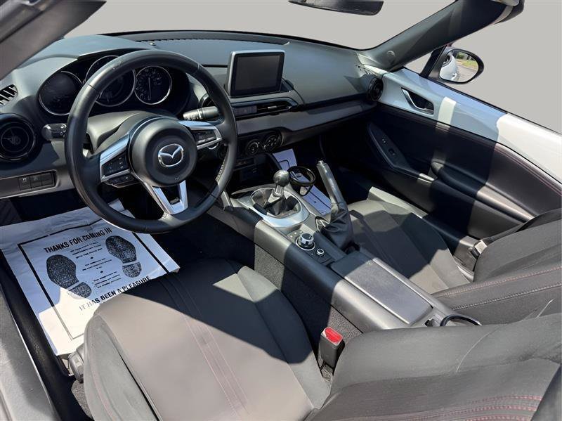 Used 2016 MAZDA MX-5 Miata Club RWD image 21