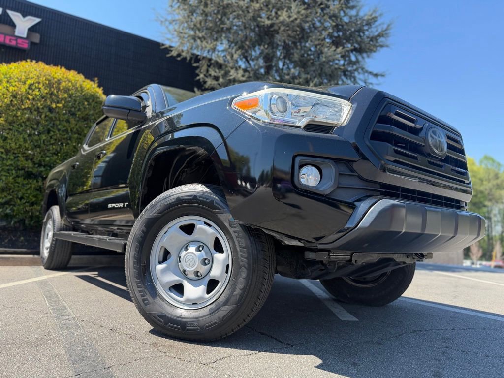 Used 2018 Toyota Tacoma SR RWD image 8